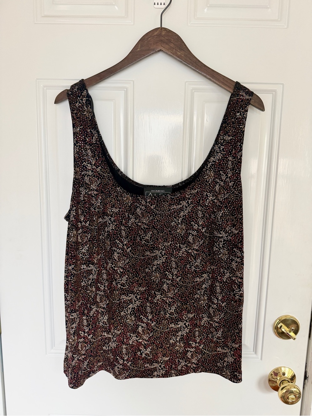Alex Evenings Women's Scoop Neck Embellished subtle sequined tank Top